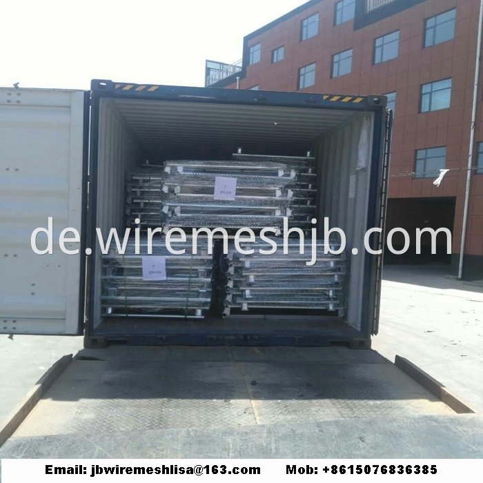 Fold storage cage